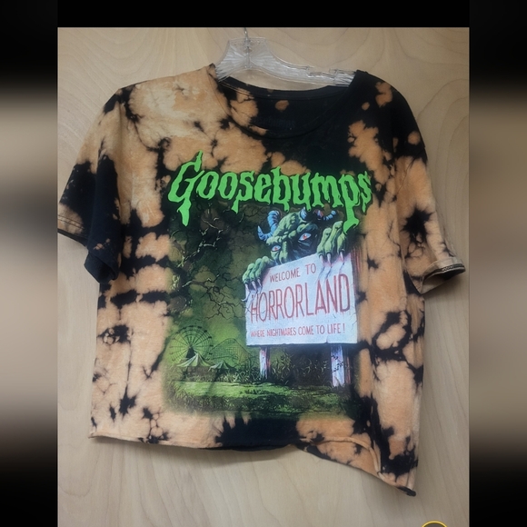 Tops - Goosebumps Black Bleached Boxy Crop Top Y2K Horroland Monster Shirt M